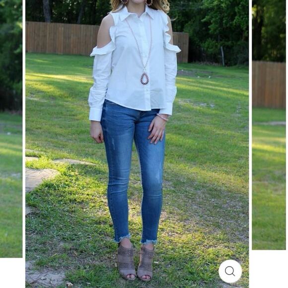 BUSINESS OF STYLE LONG SLEEVE BUTTON UP IN WHITE - Picture 1 of 4